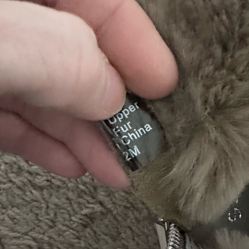 J Slides NYC Henley Waterproof Faux Fur Platform Bootie Boots - Picture 8 of 11